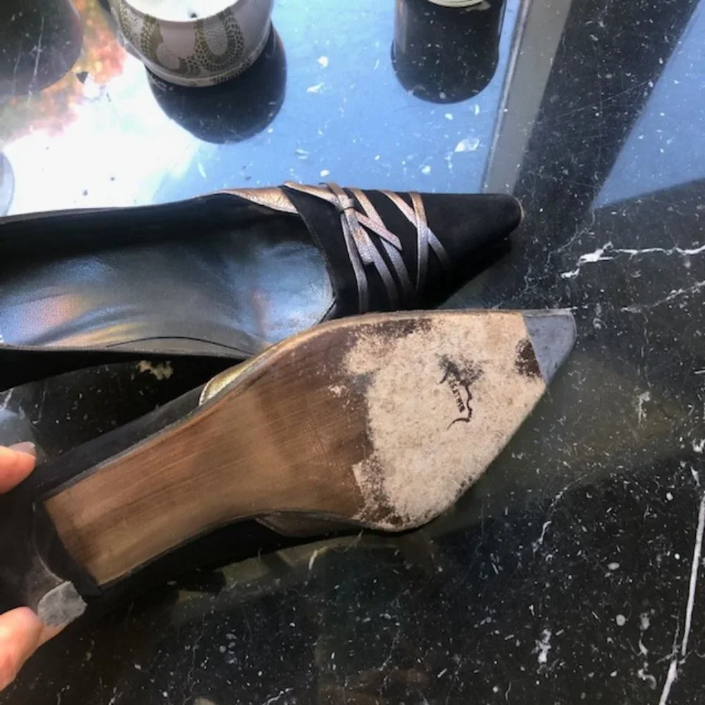 Stuart Weinztman Black Suede Pumps with silver leather detailing - Picture 2 of 4